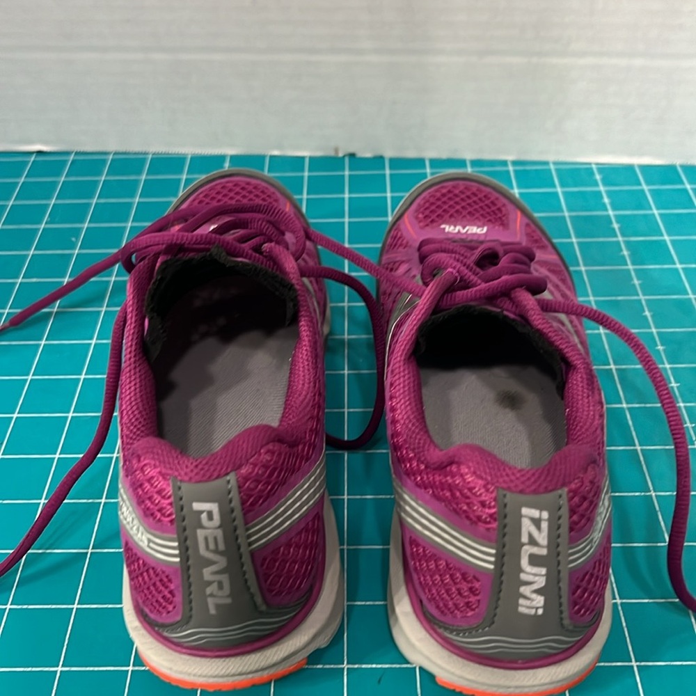Pearl iZumi Womens Cycling Shoes Road Fuel IV Purple Grey Sz 40 US size 9 - Picture 5 of 9